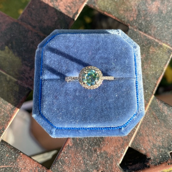 Blue / Green Moissanite diamond engagement halo ring - Picture 5 of 7